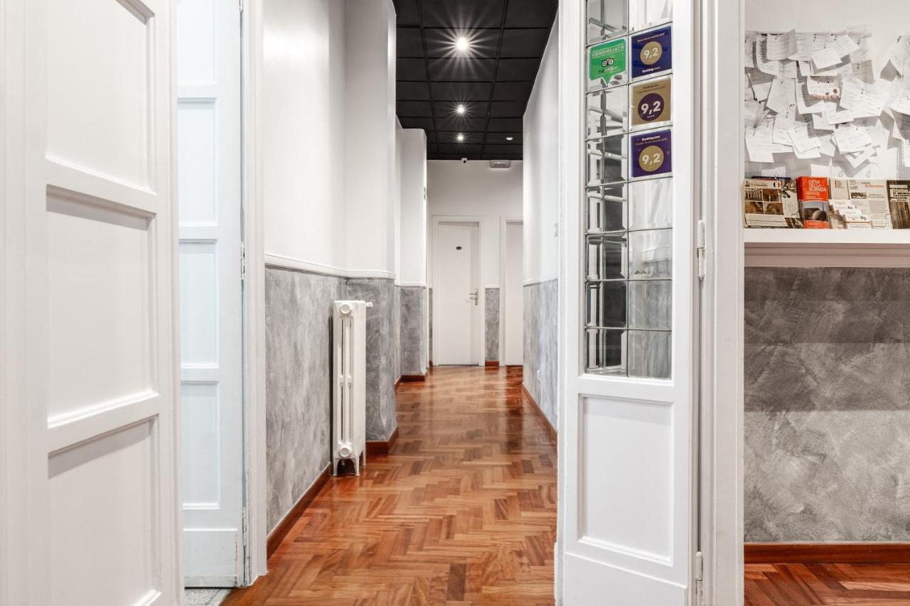 托尔多斯塔酒店 那不勒斯 外观 照片 Interior of the museum