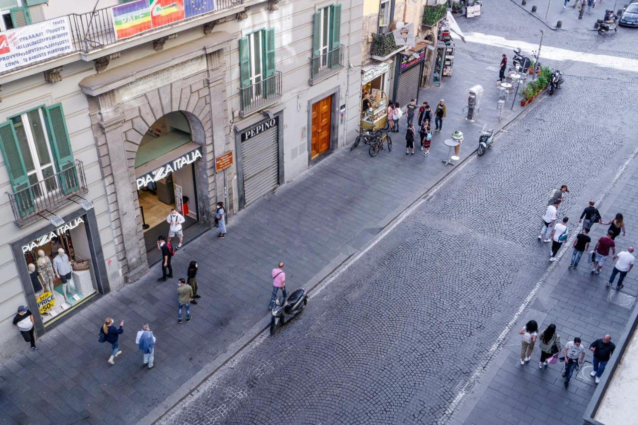 托尔多斯塔酒店 那不勒斯 外观 照片 Via Roma