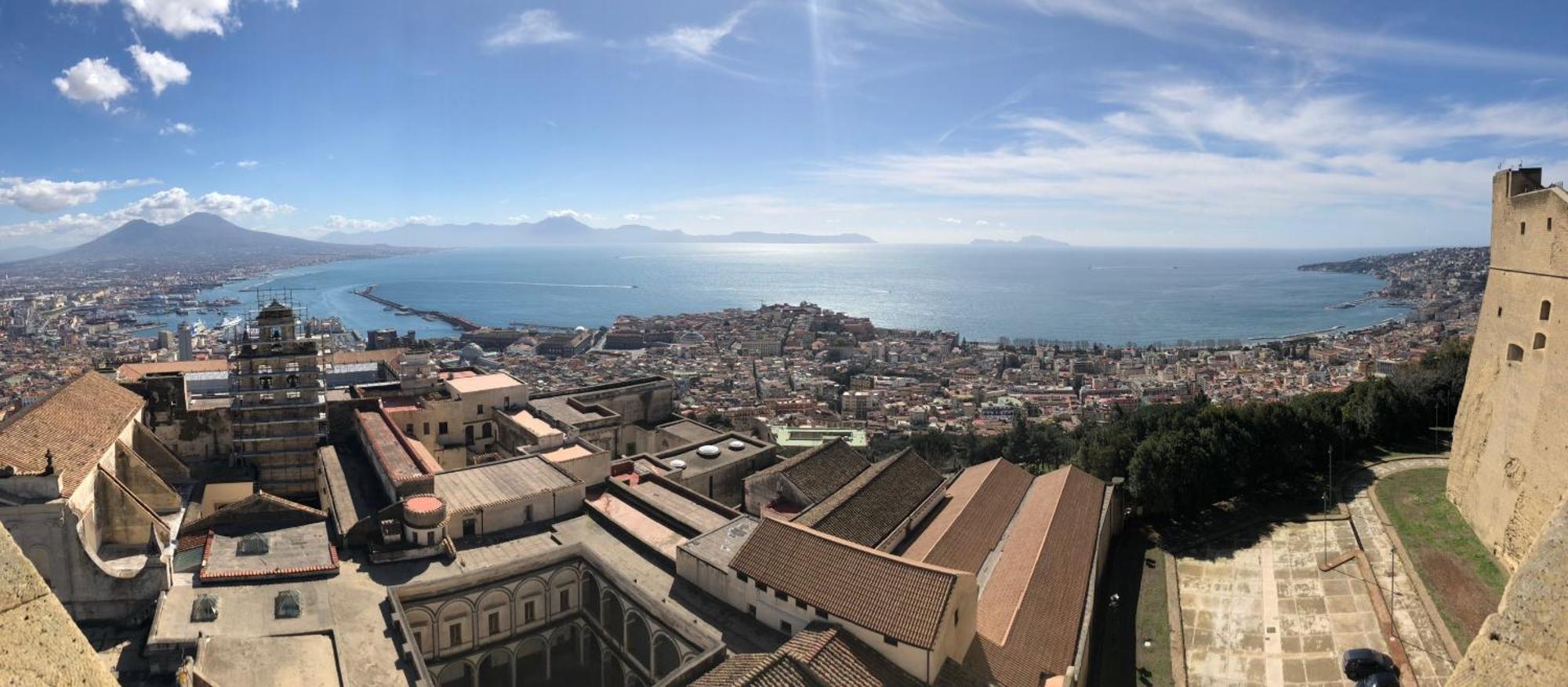托尔多斯塔酒店 那不勒斯 外观 照片 View of the city of Taormina