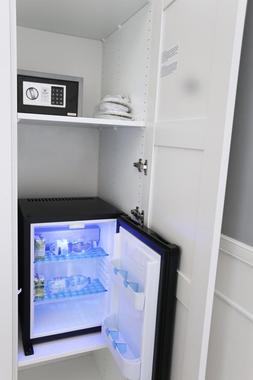 托尔多斯塔酒店 那不勒斯 外观 照片 A mini-refrigerator
