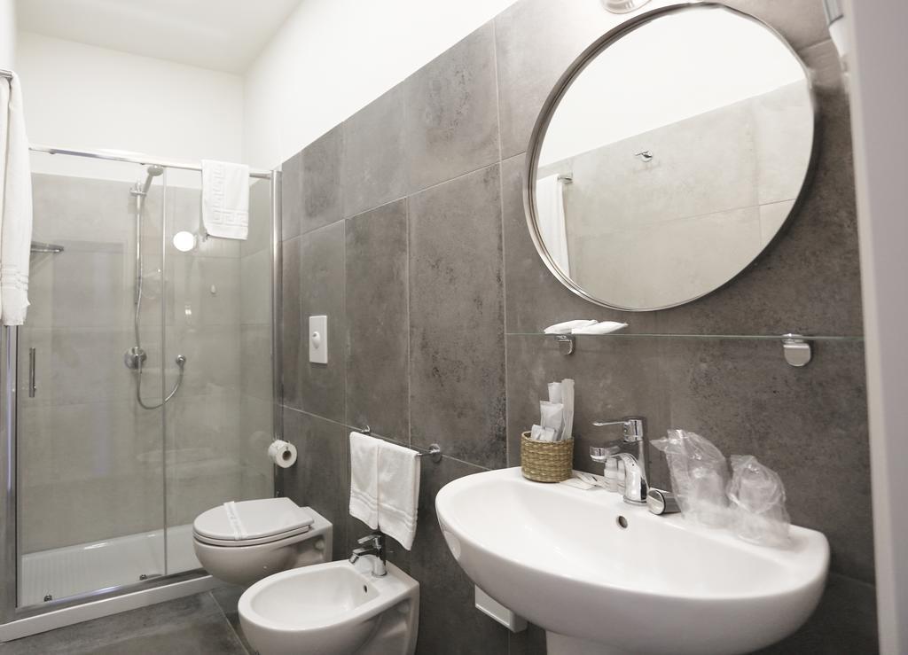 托尔多斯塔酒店 那不勒斯 外观 照片 Bathroom
