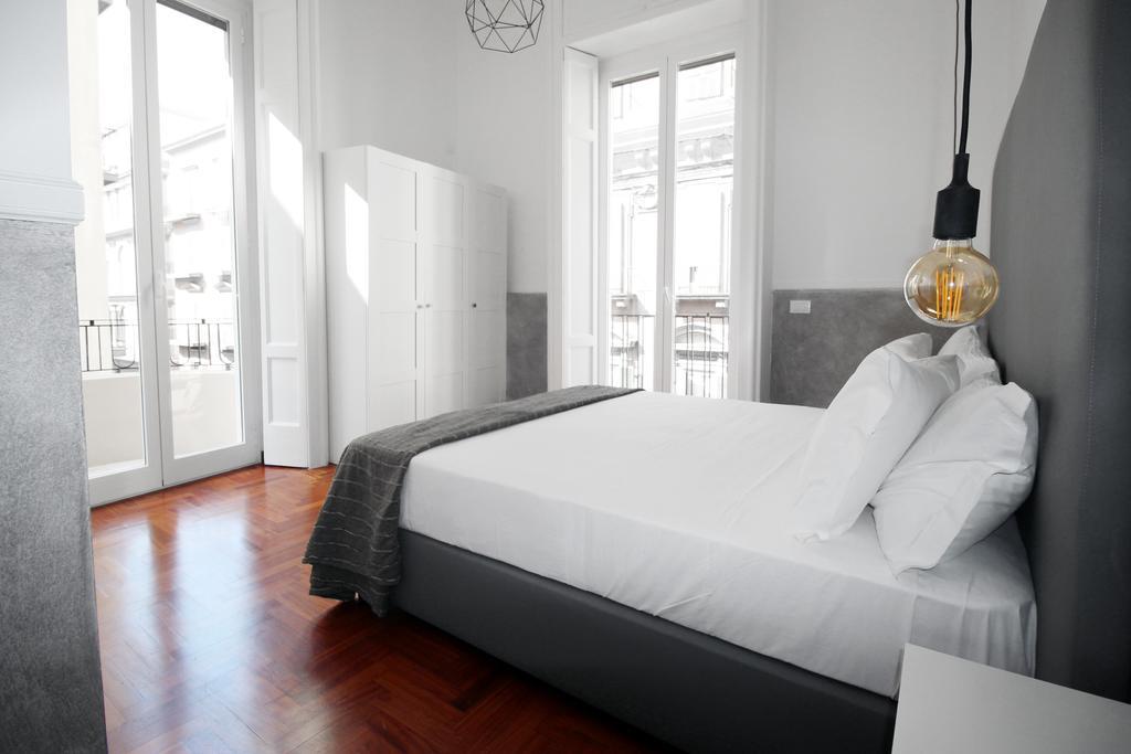 托尔多斯塔酒店 那不勒斯 外观 照片 A bedroom at the hotel