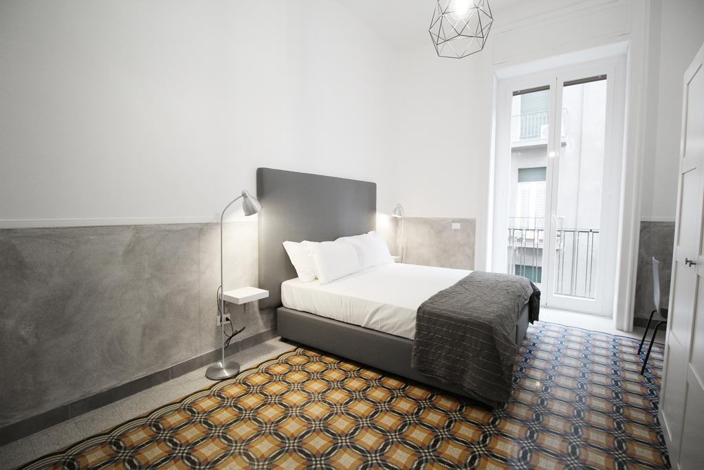 托尔多斯塔酒店 那不勒斯 外观 照片 A room at the hotel